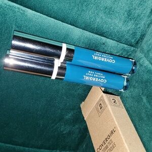 Covergirl Melting Pout vinyl vow 2 included